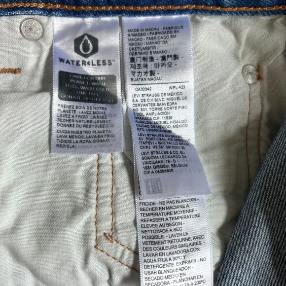 Levi’s Women’s 501 Premium Distressed Jeans W26 L26 High Rise Button Fly Raw Hem - Picture 8 of 9